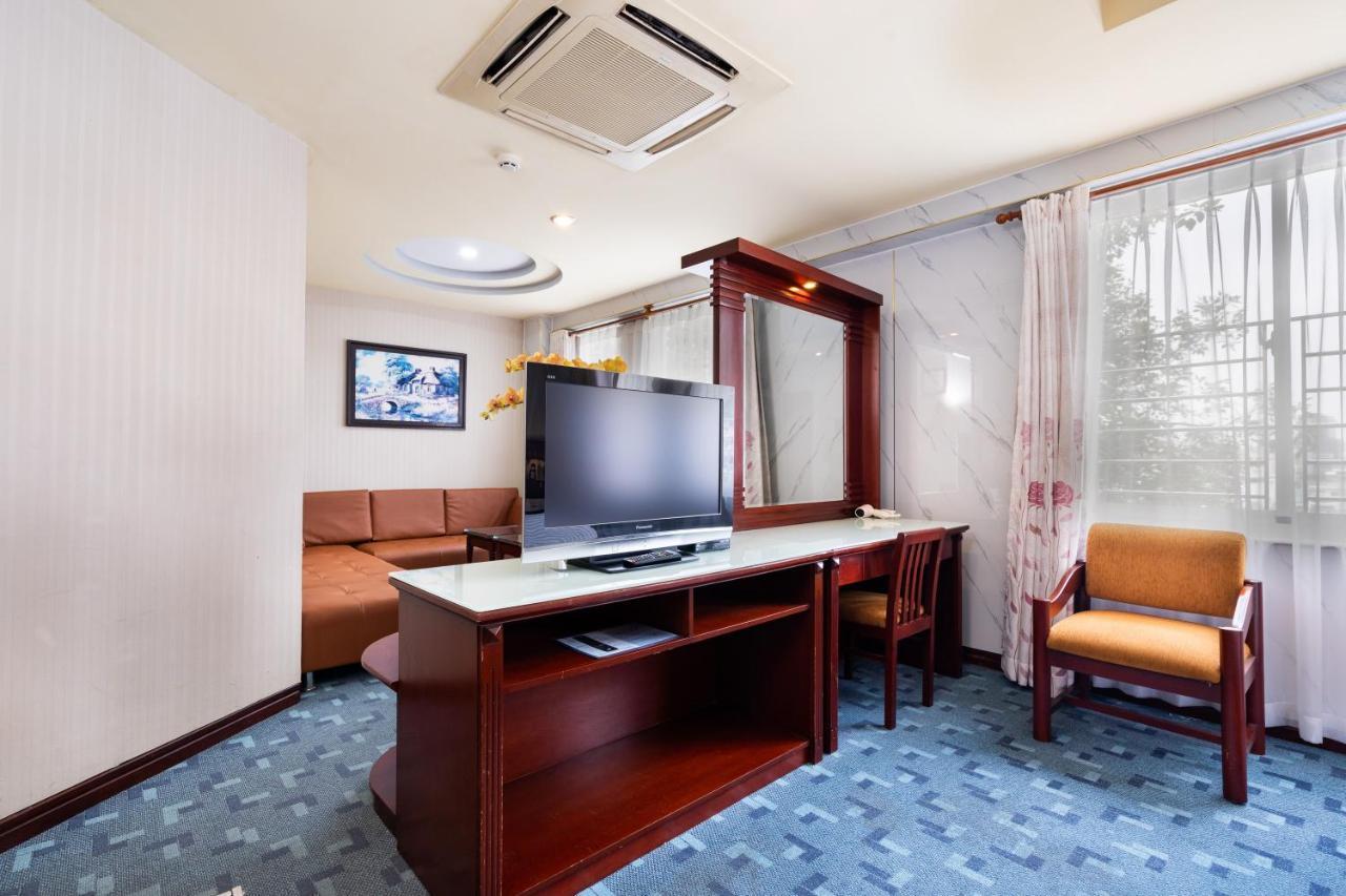 Lucasta Saigon Hotel Cidade de Ho Chi Minh Exterior foto